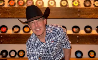 Aaron Watson At The Power And Light District Kansas City