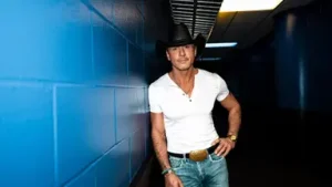 TimMcGrawMortonAMPhitheater26